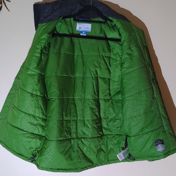 Columbia Vibrant Green and Charcoal Jacket - Picture 7 of 16